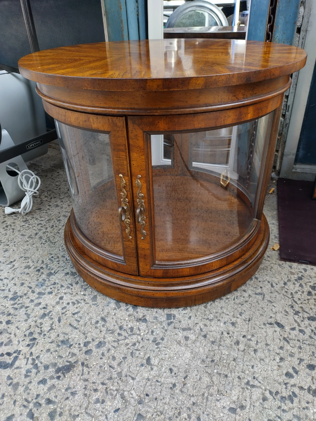 Display end table