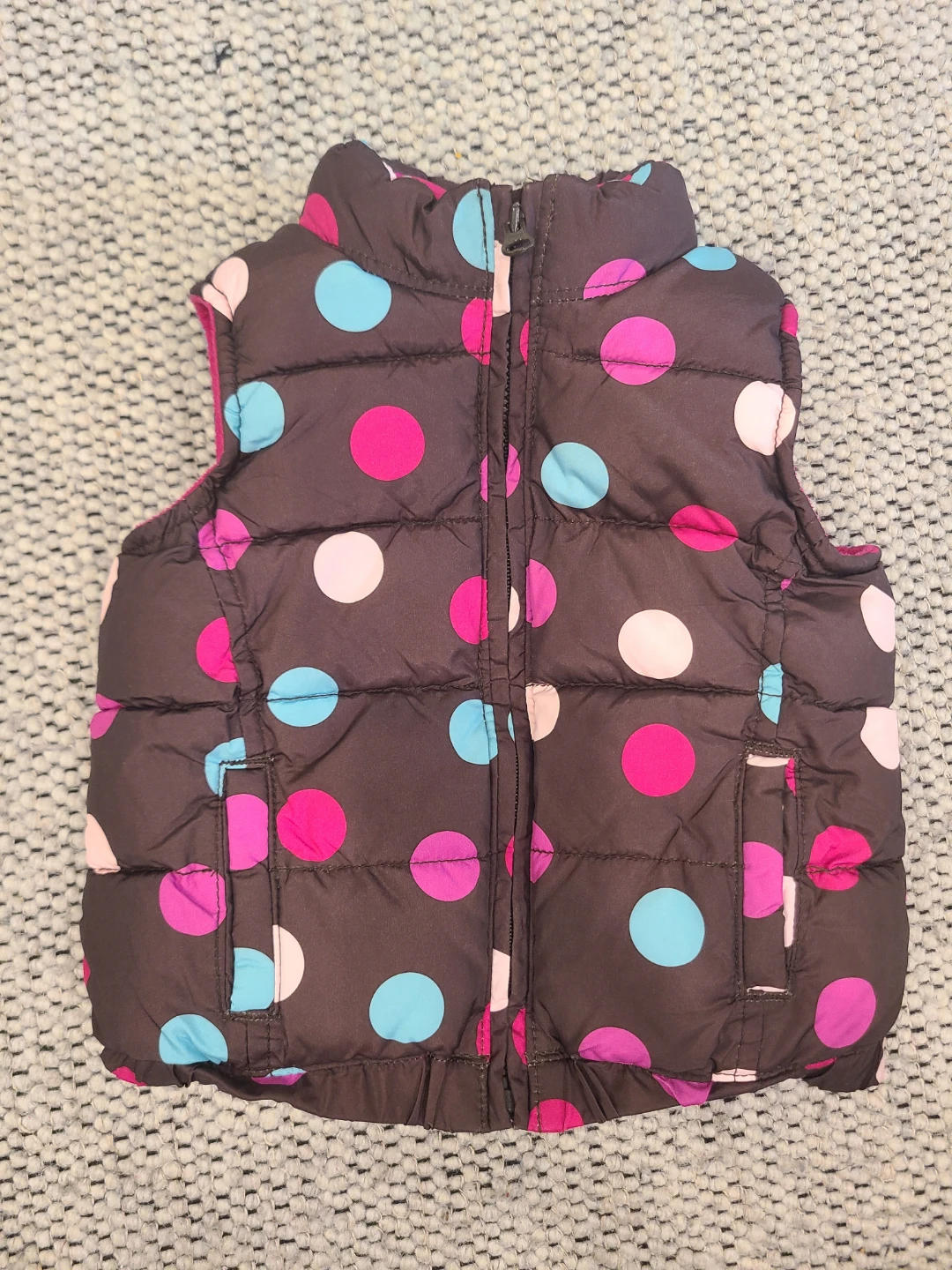 Old Navy polka dot puffer vest size 12-18 months