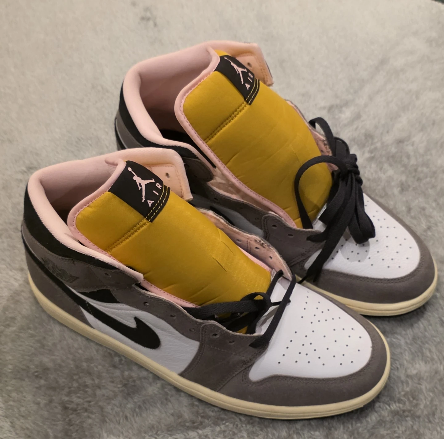 Nike Air Jordan 1 Mid SE Cave Stone - photo 2