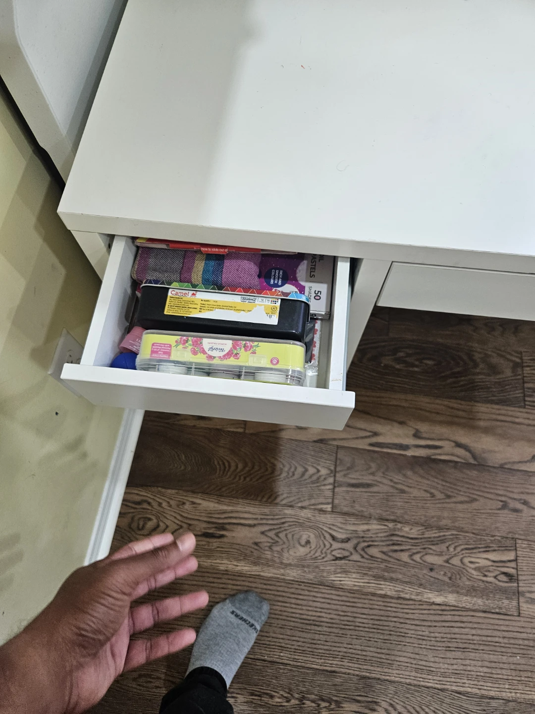 Ikea White desk with storage - photo 3
