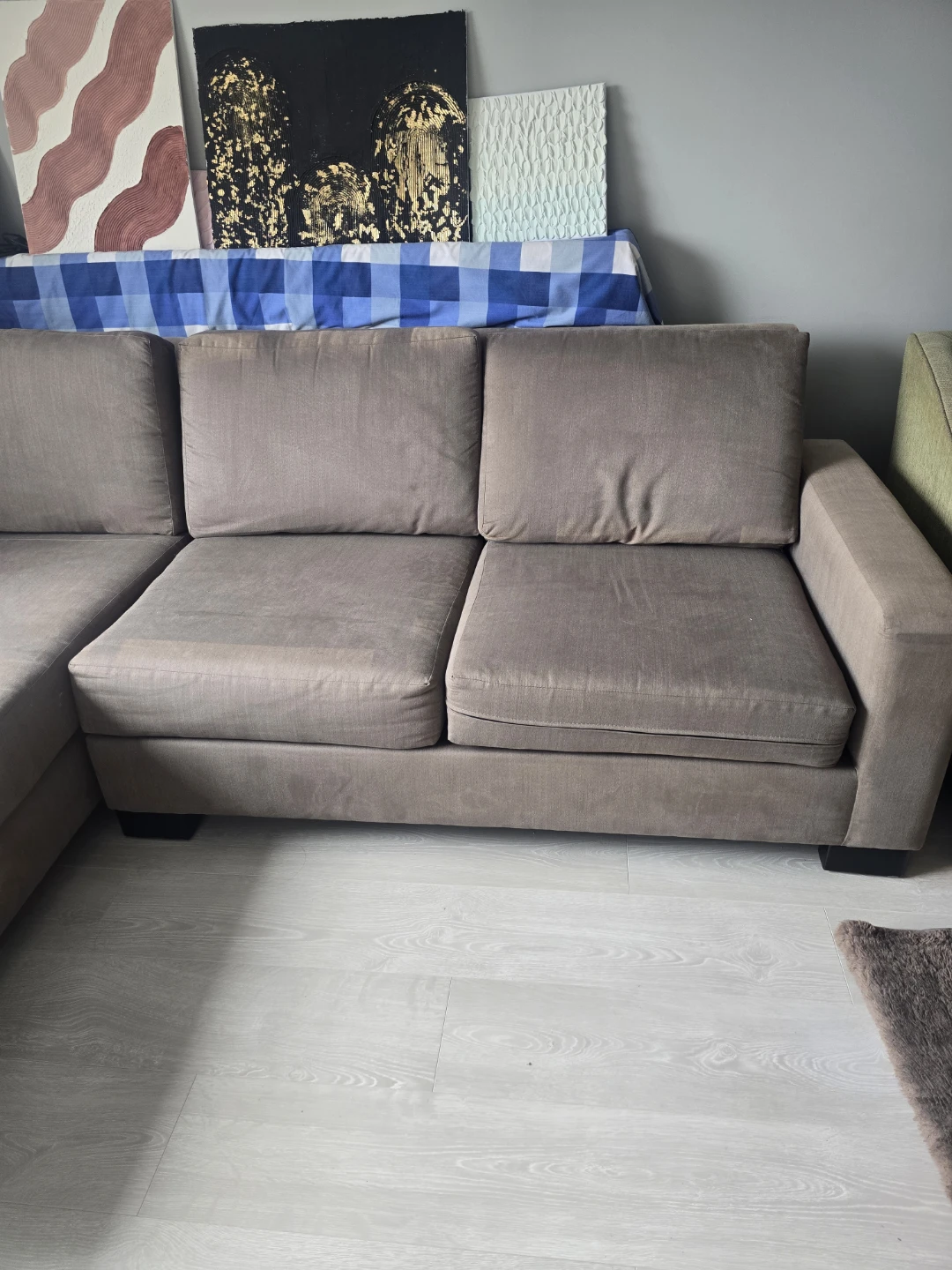 Brown L-Shaped Sectional Couch (Left-Facing Chaise)