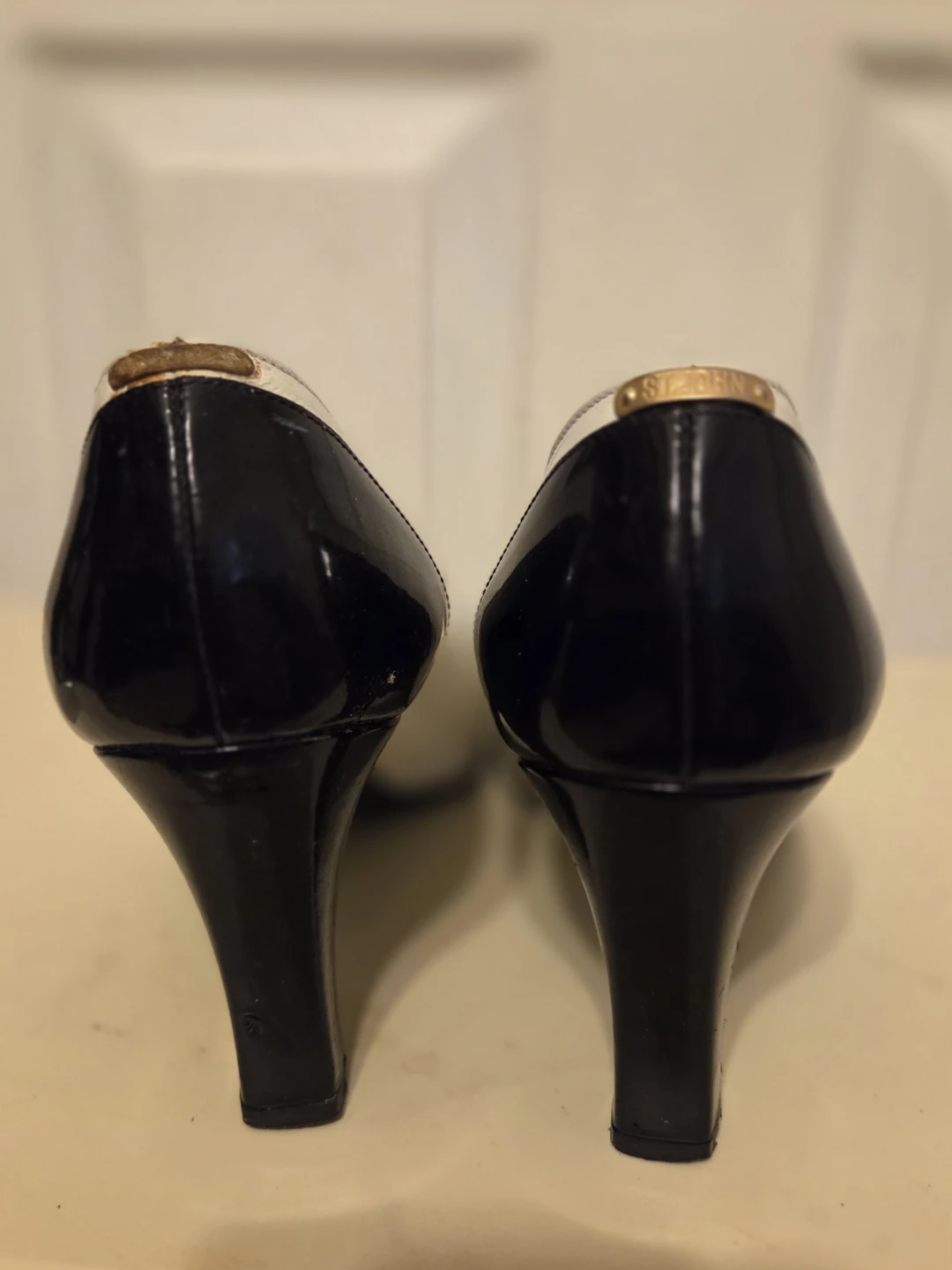 St. John Two-Tone Pumps - photo 4