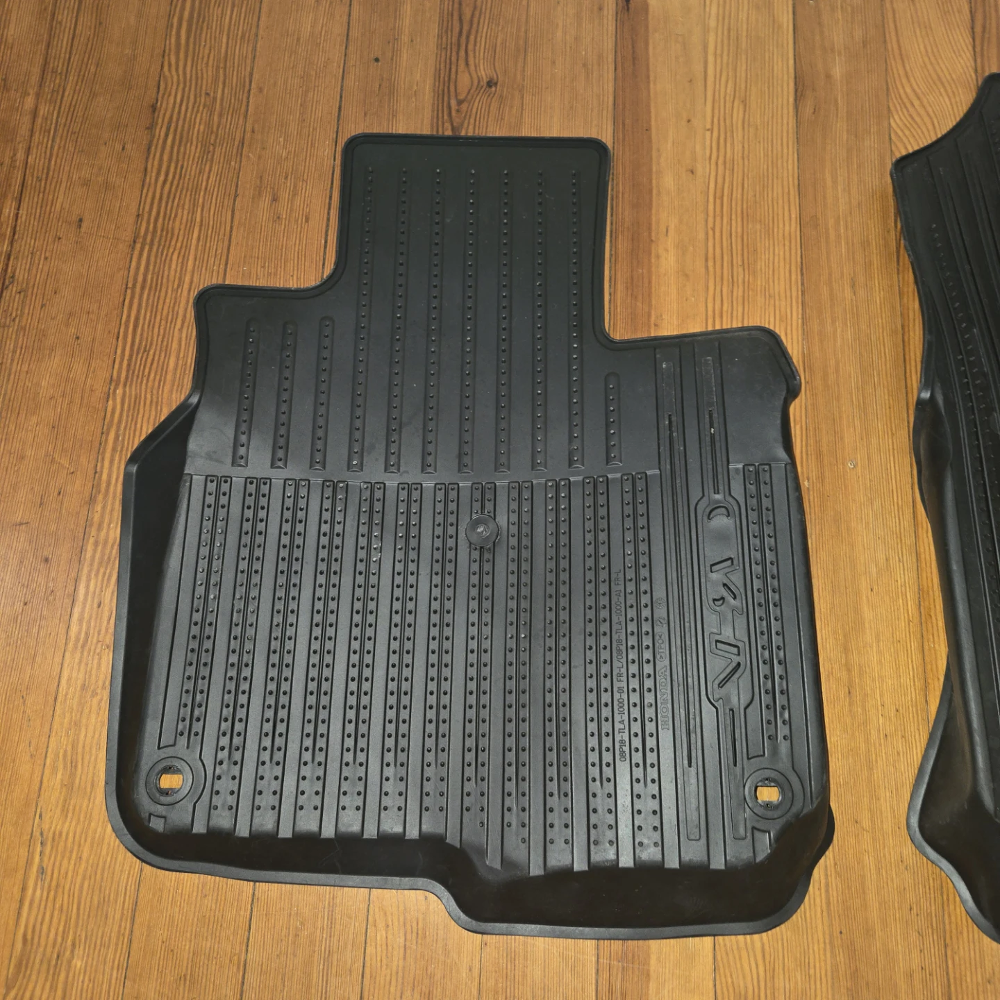 Honda CR-V 2017-2022 FRONT FLOOR MATS 08P18-TLA-1000 OEM 🏈 - photo 3