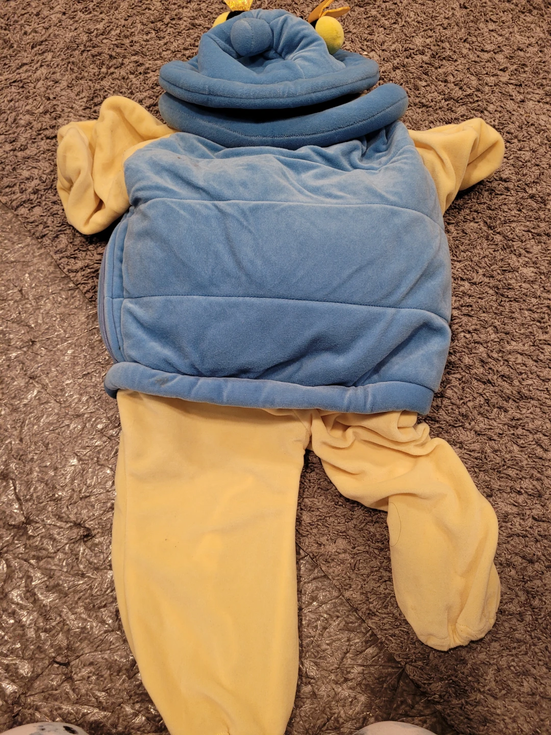 Disney Store Winnie the Pooh Costume 18-24 Months