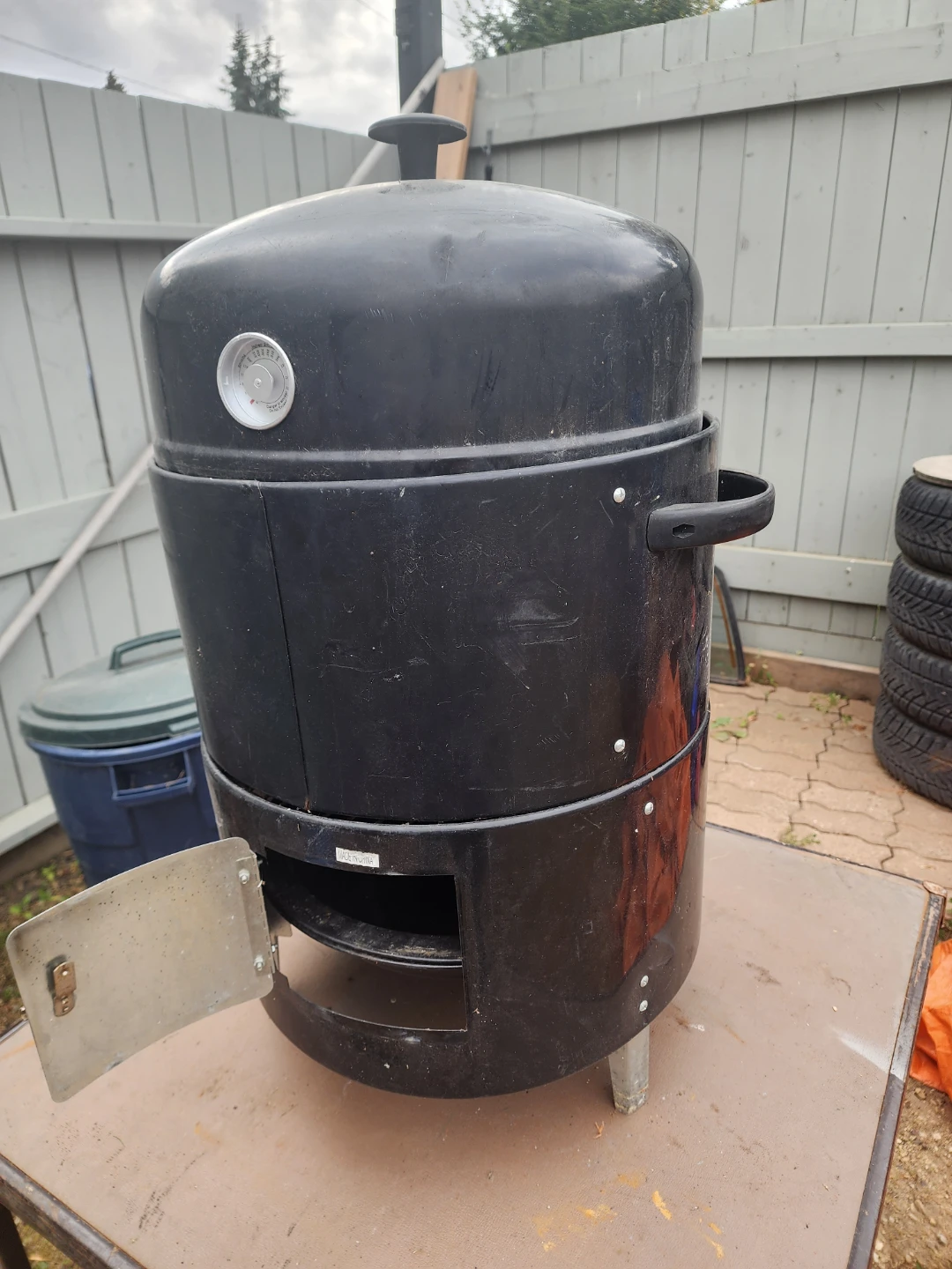 Black Charcoal Bullet Smoker - photo 2