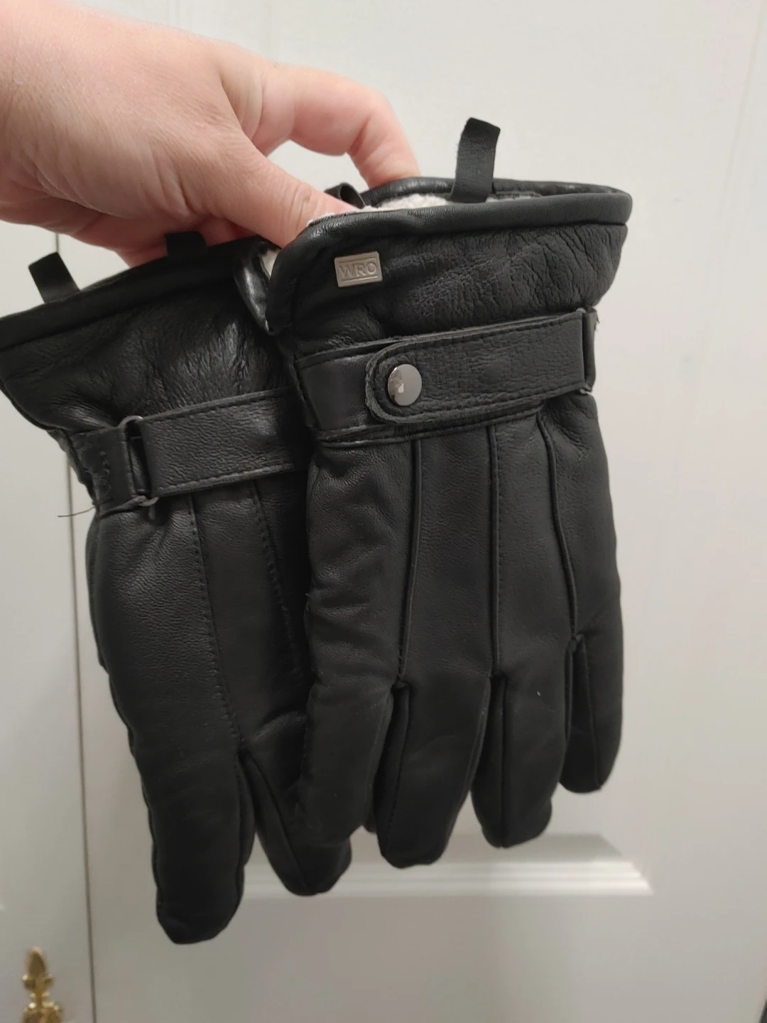 Men's Black Leather Gloves size Medium