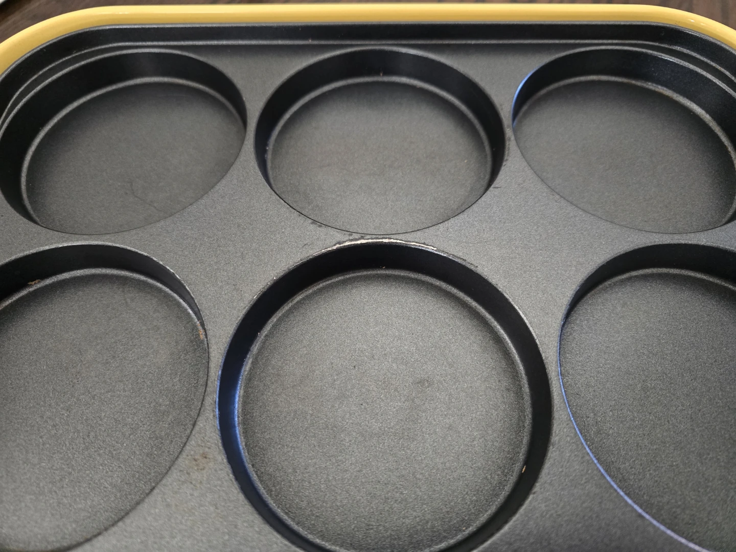 BRUNO Compact Hot Plate Yellow - photo 5