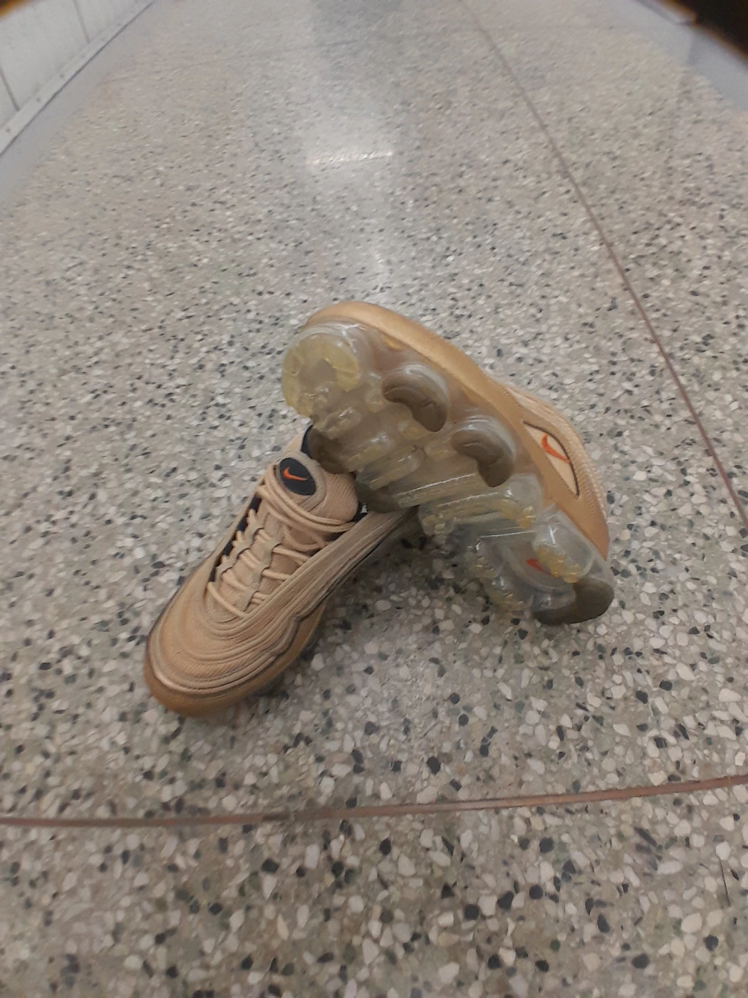 Nike Air VaporMax 97 Gold Sneakers Men's Size 7.5 women 8.5 - photo 5