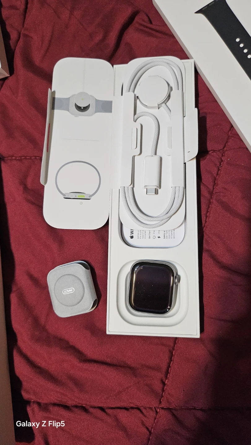 Apple Watch Series 11 GPS 42mm - M/L