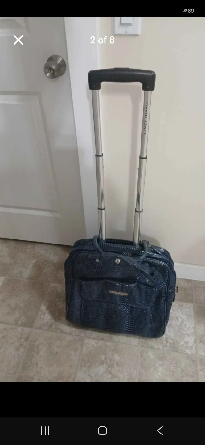 David Jones Rolling Carry-on Travel Bag - photo 2
