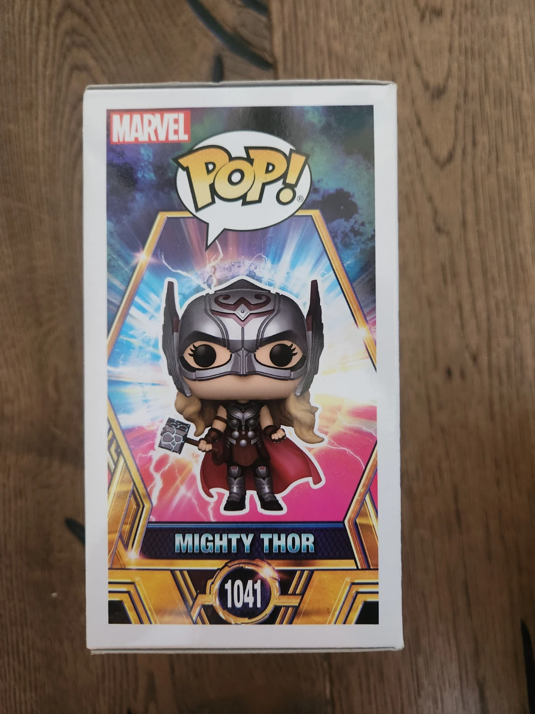 Funko Pop! Marvel Thor Love and Thunder Mighty Thor 1041 - photo 4