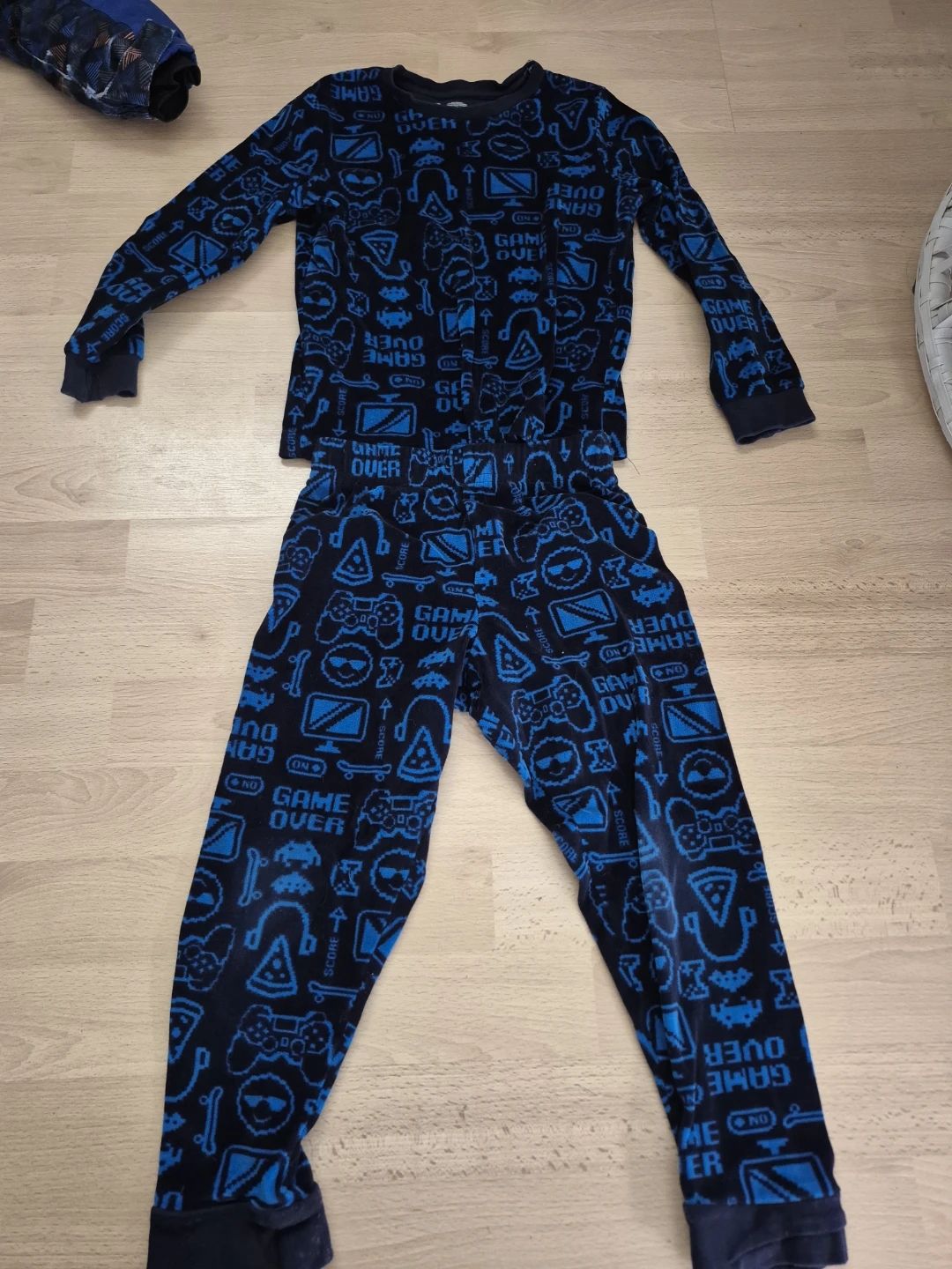 Clothes&shoes for 5-6yo boy - photo 4
