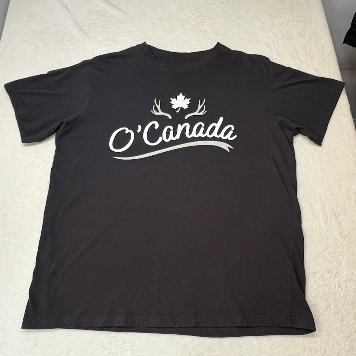 O Canada Maple Leaf Graphic Print Black Cotton T Shirt XL - photo 2