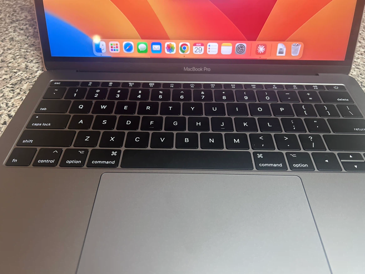 Apple MacBook Pro 13-inch 2017