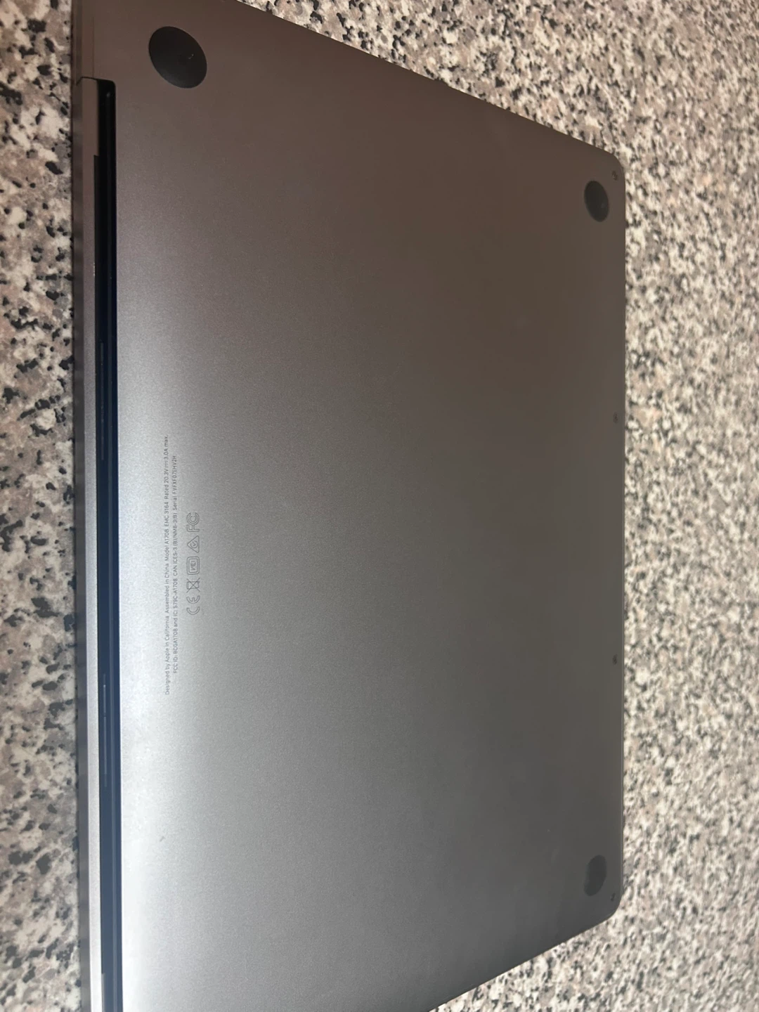 Apple MacBook Pro 13-inch 2017 - photo 3