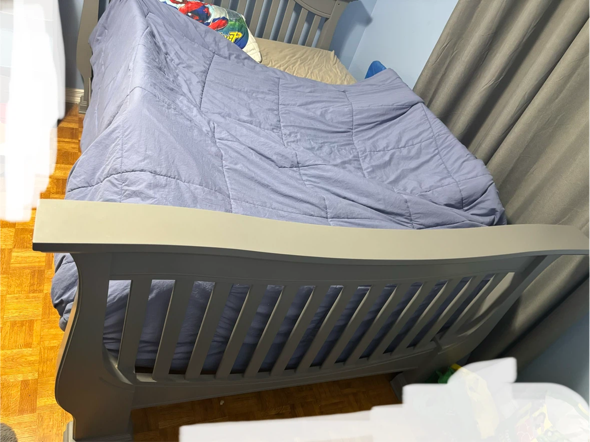 Convertible Grey Crib - photo 2