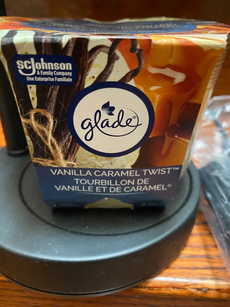 Candle Warmer Lamp with Glade Vanilla Caramel Twist Candle - photo 2