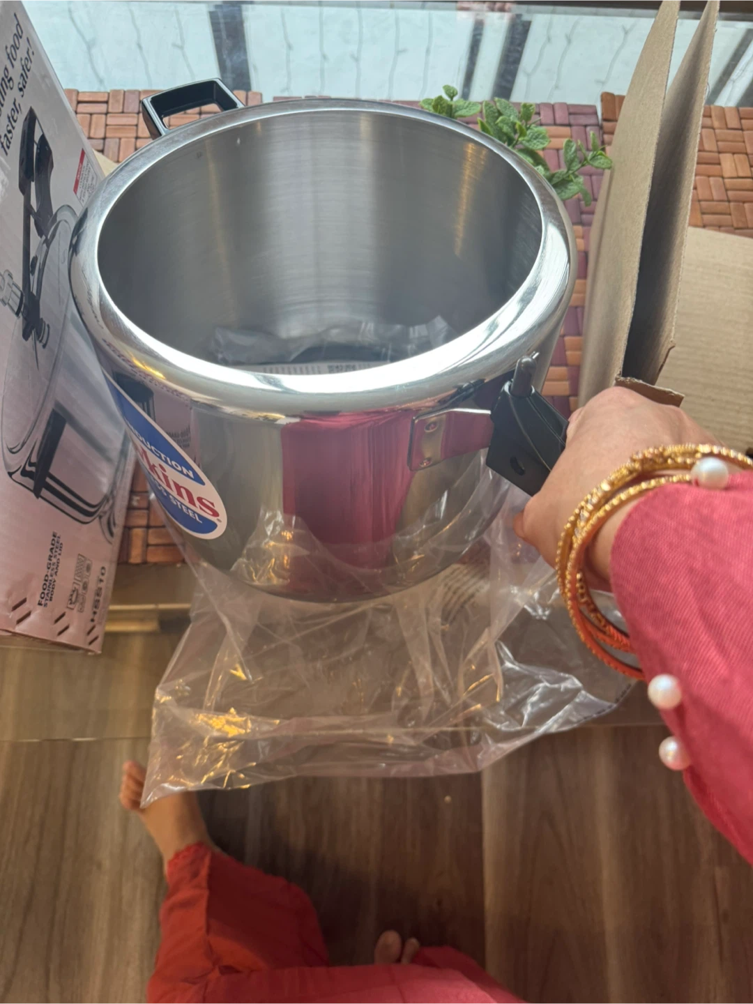 Hawkins Stainless Steel 10 Litre Pressure Cooker - photo 3