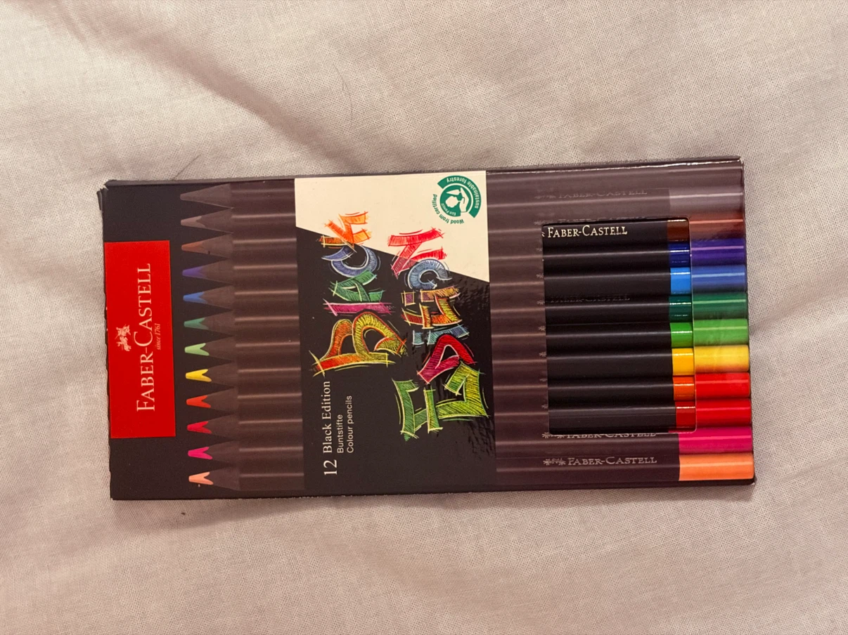 A lot of Drawing stuff from a Graphic Design student - photo 4