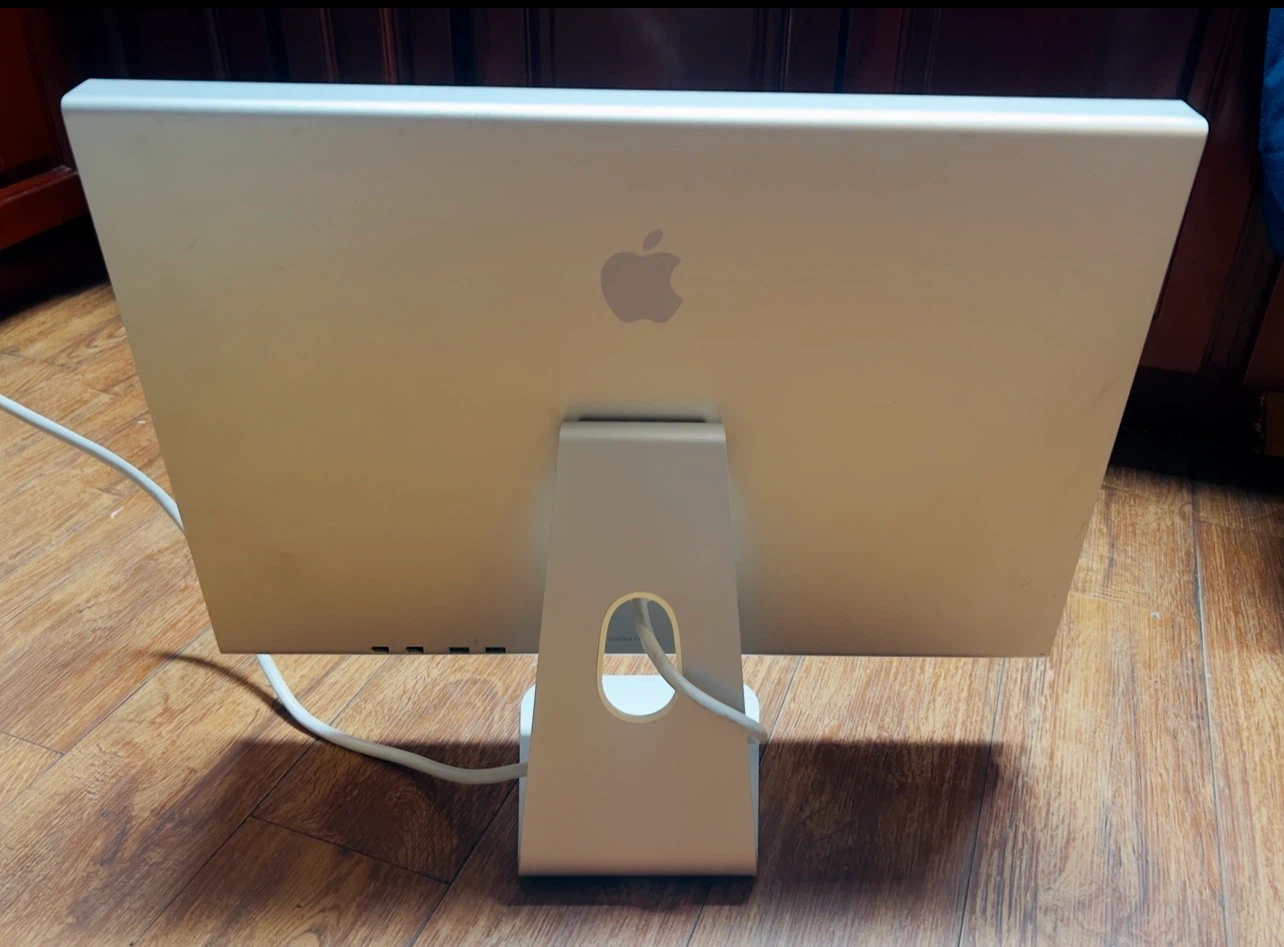 Apple Cinema HD Display 23-inch Monitor - photo 3