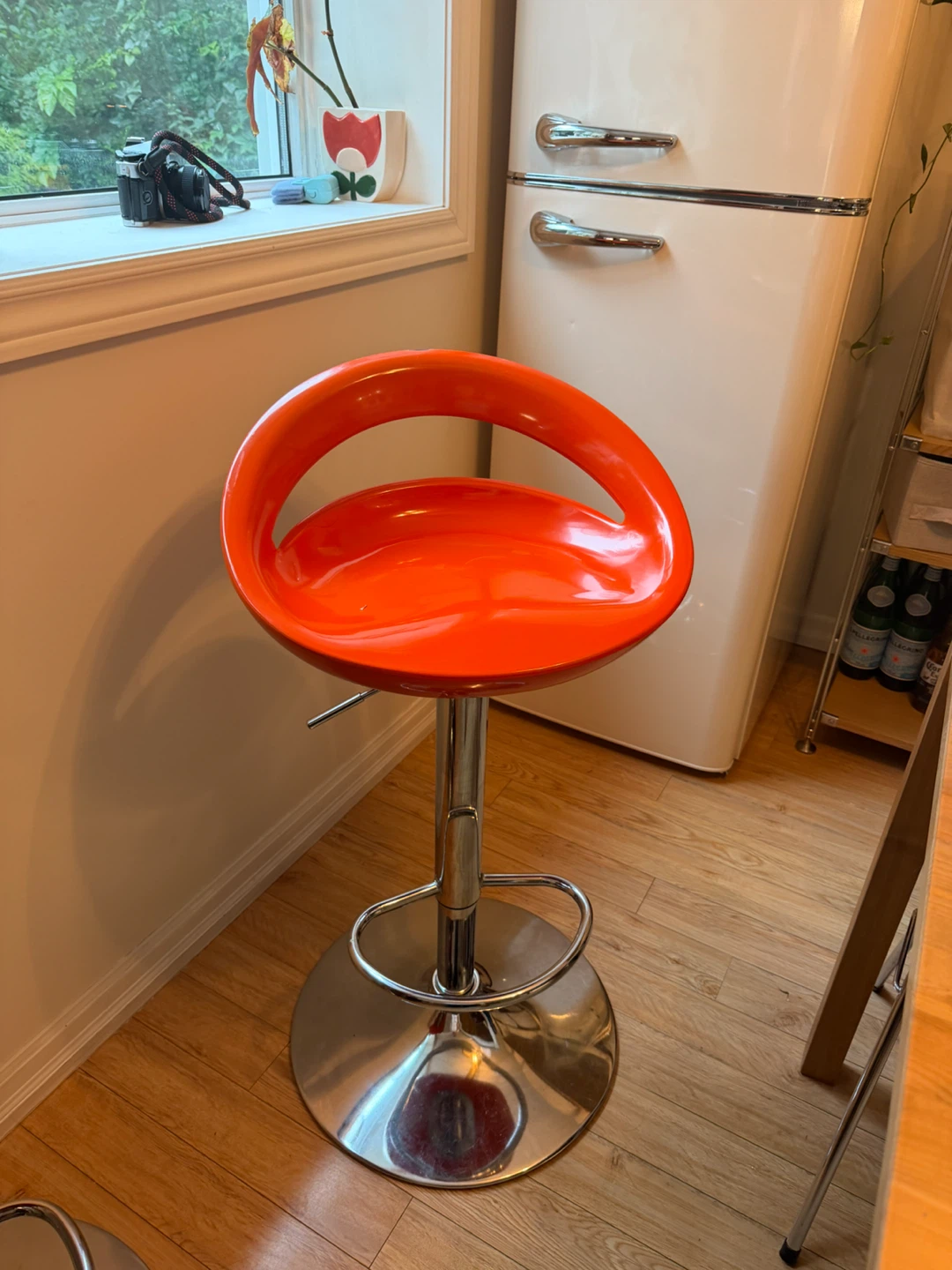 Adjustable Height  Bar Stool