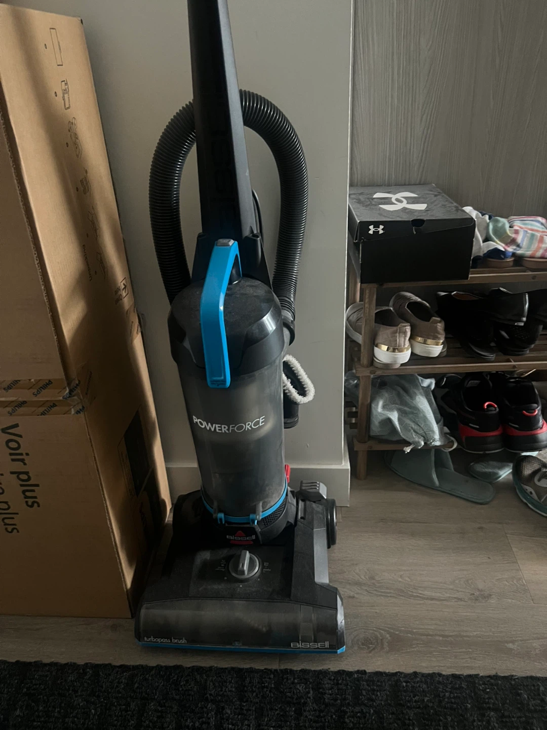 Bissell PowerForce Upright Vacuum Cleaner - photo 2
