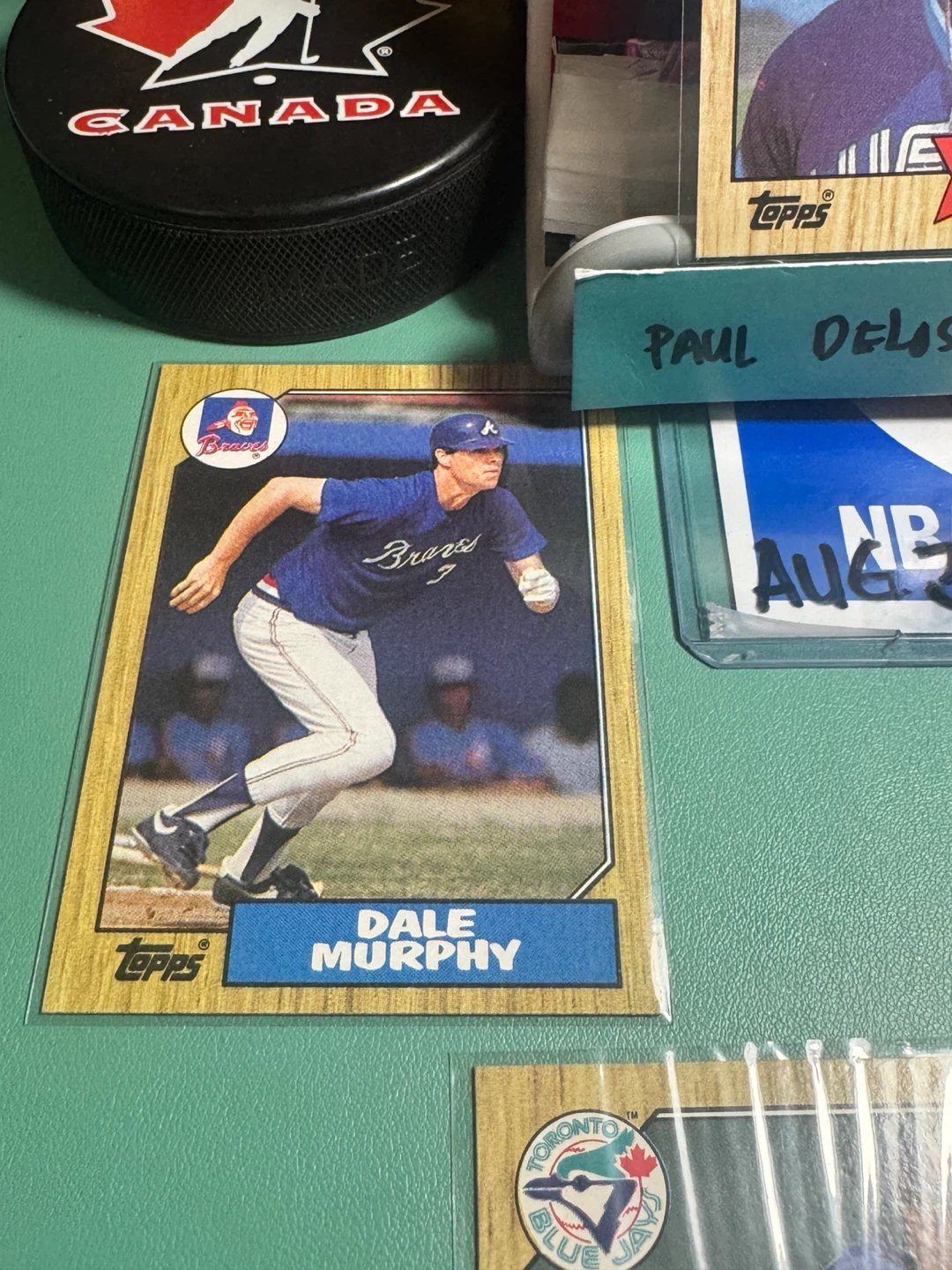 Vintage 1980s Topps MLB Baseball Card Collection - photo 3