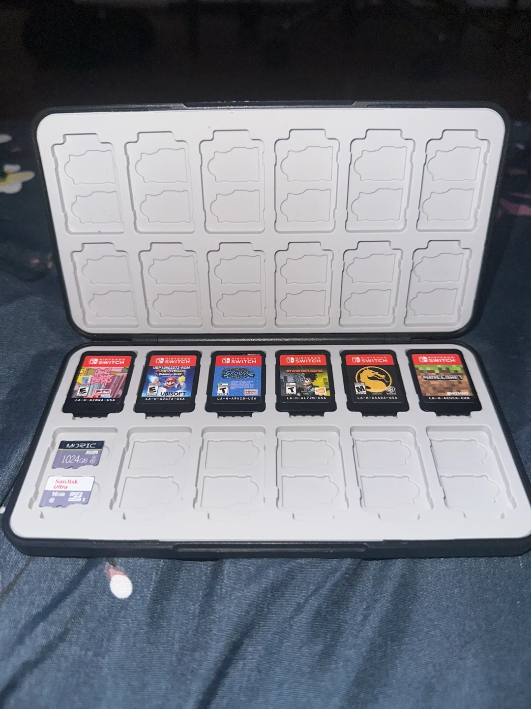 Nintendo Switch Game & SD Card Storage Case