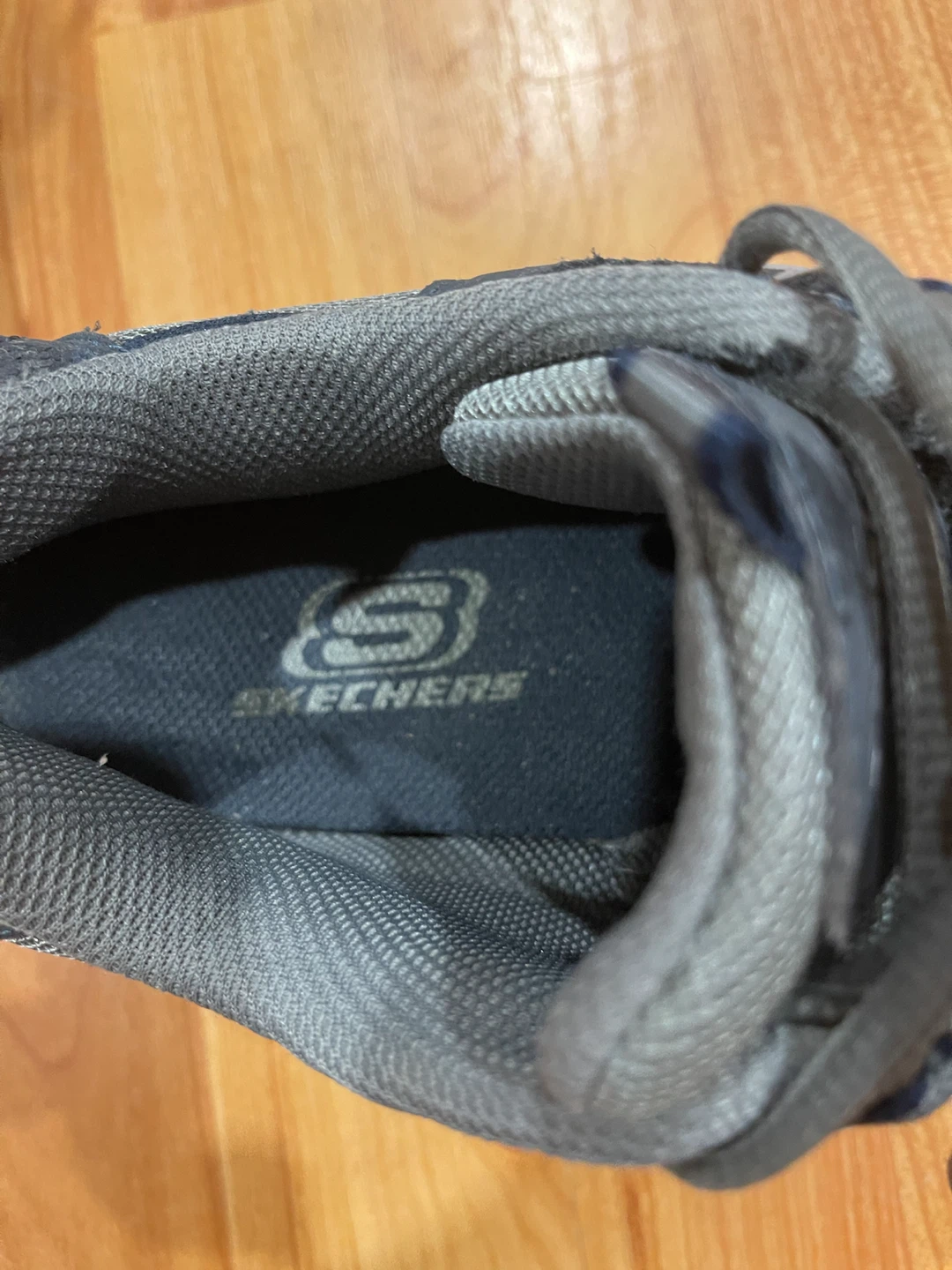 Skechers man's Grey/Navy Hiking Shoes Size 8.5 - photo 3