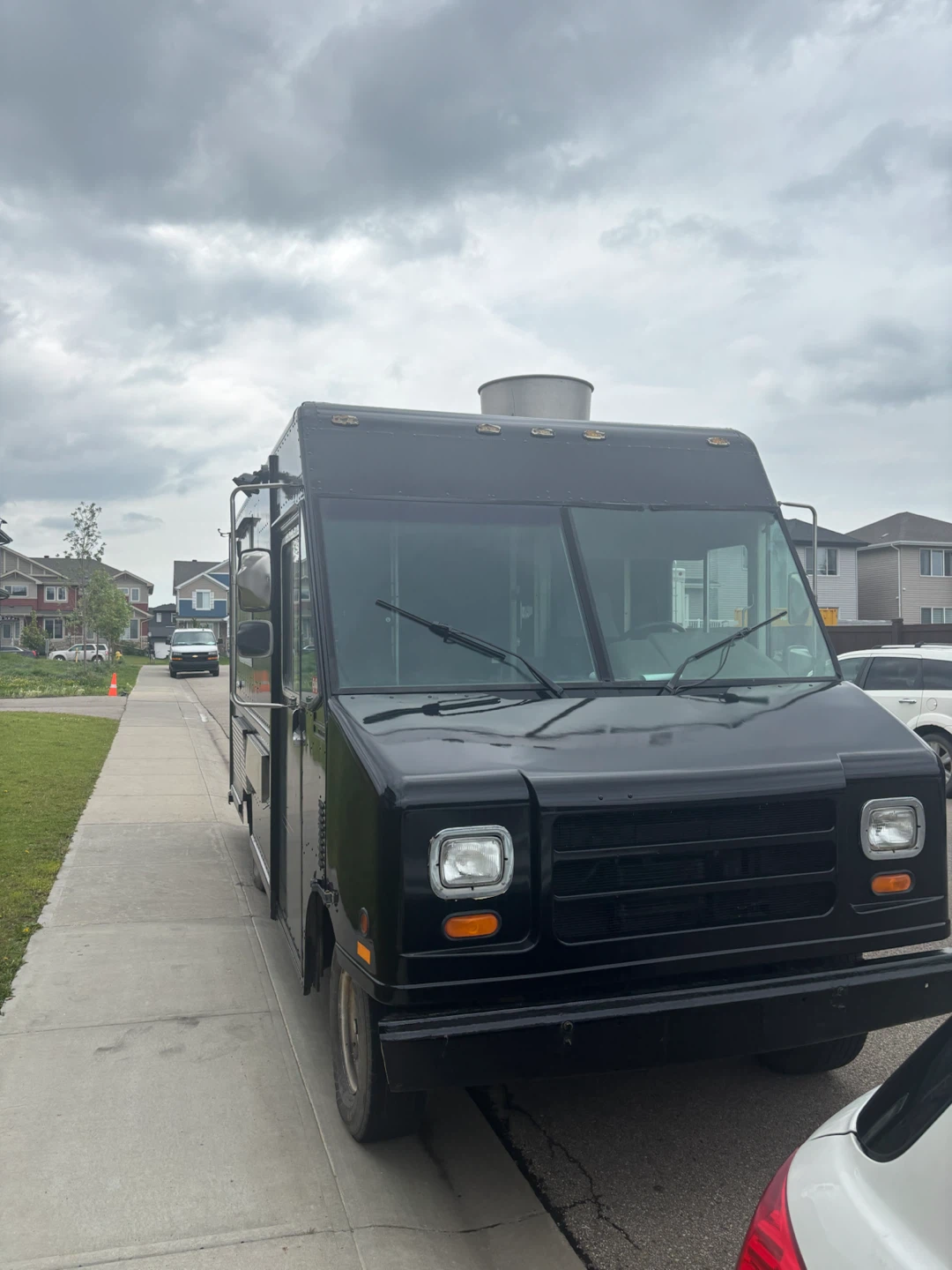 Ford Ecoline Food Truck - photo 4