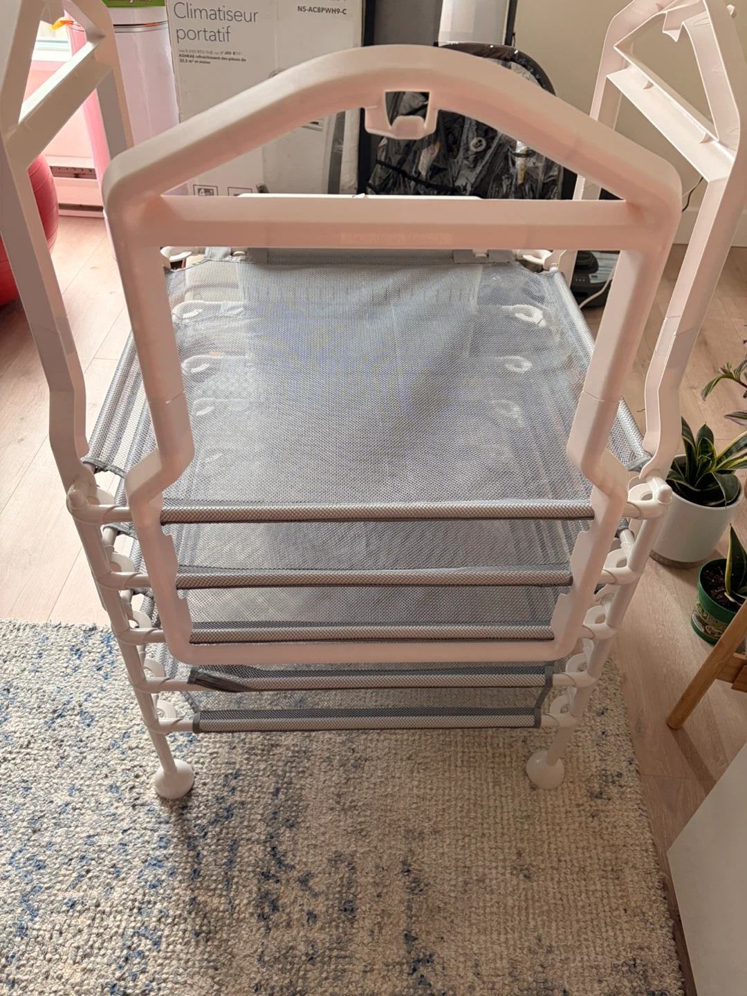 Hamilton Beach Quick Dry Deluxe Garment Drying Station - photo 3