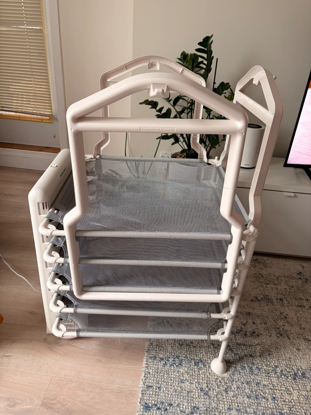 Hamilton Beach Quick Dry Deluxe Garment Drying Station - photo 4