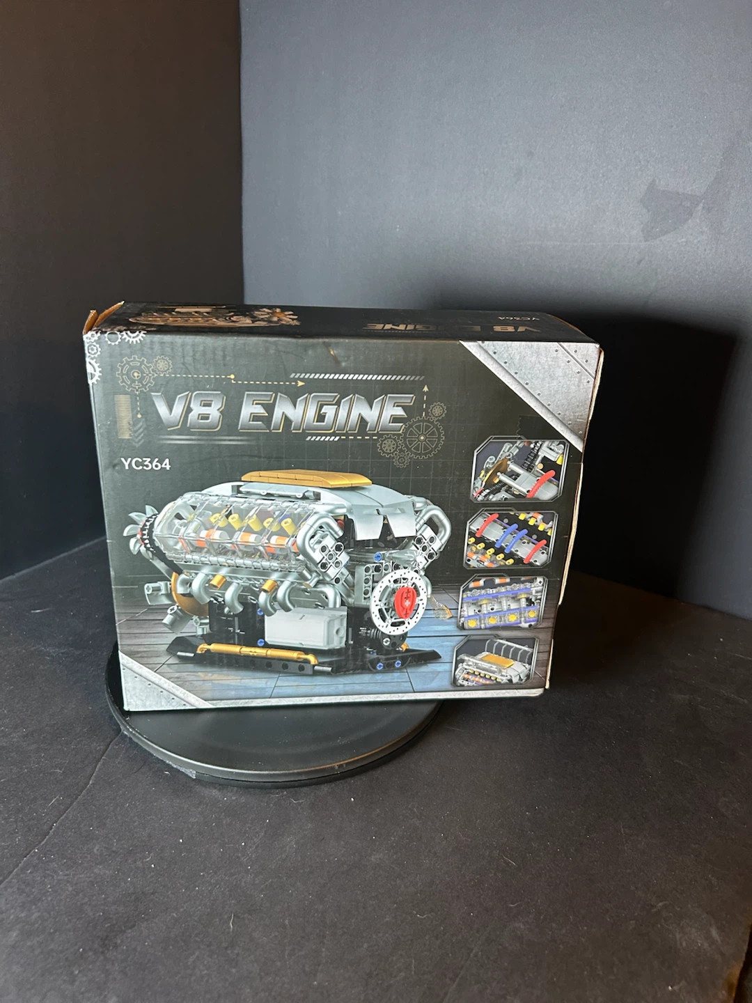 V8 Engine  Model  Kit YC364
