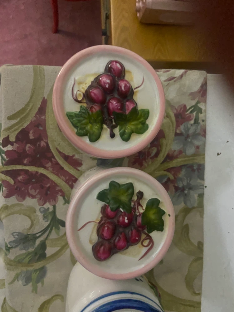 Set of 4 Vintage Ceramic Grape Canisters - photo 3