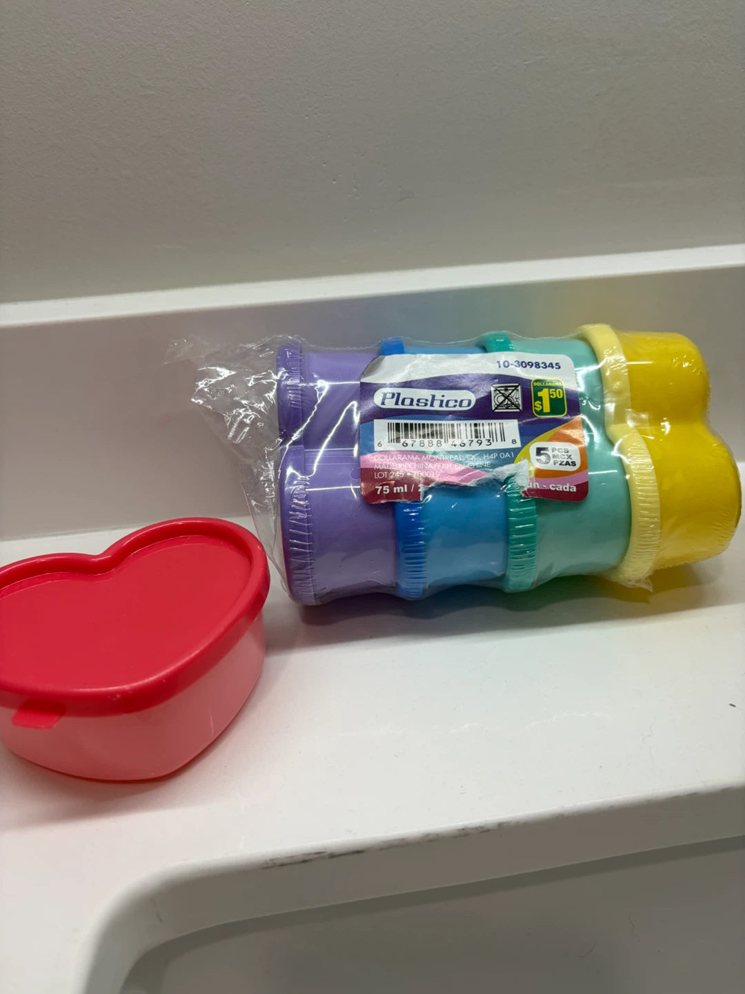 Heart shaped cups w lid