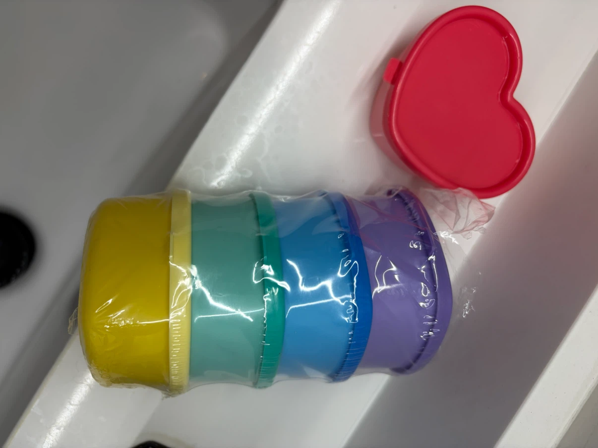 Heart shaped cups w lid - photo 2