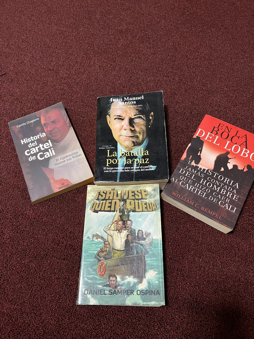 Set of 4 Spanish Non-Fiction Books