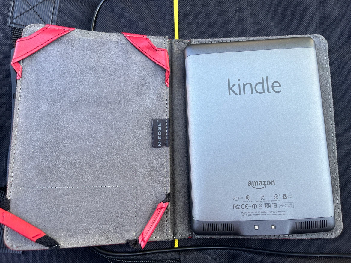 Amazon Kindle E-Reader with M-Edge Case