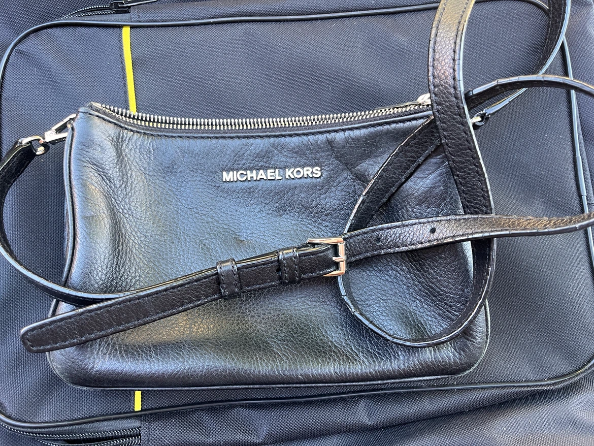 Michael Kors Black Leather Crossbody Bag - photo 5