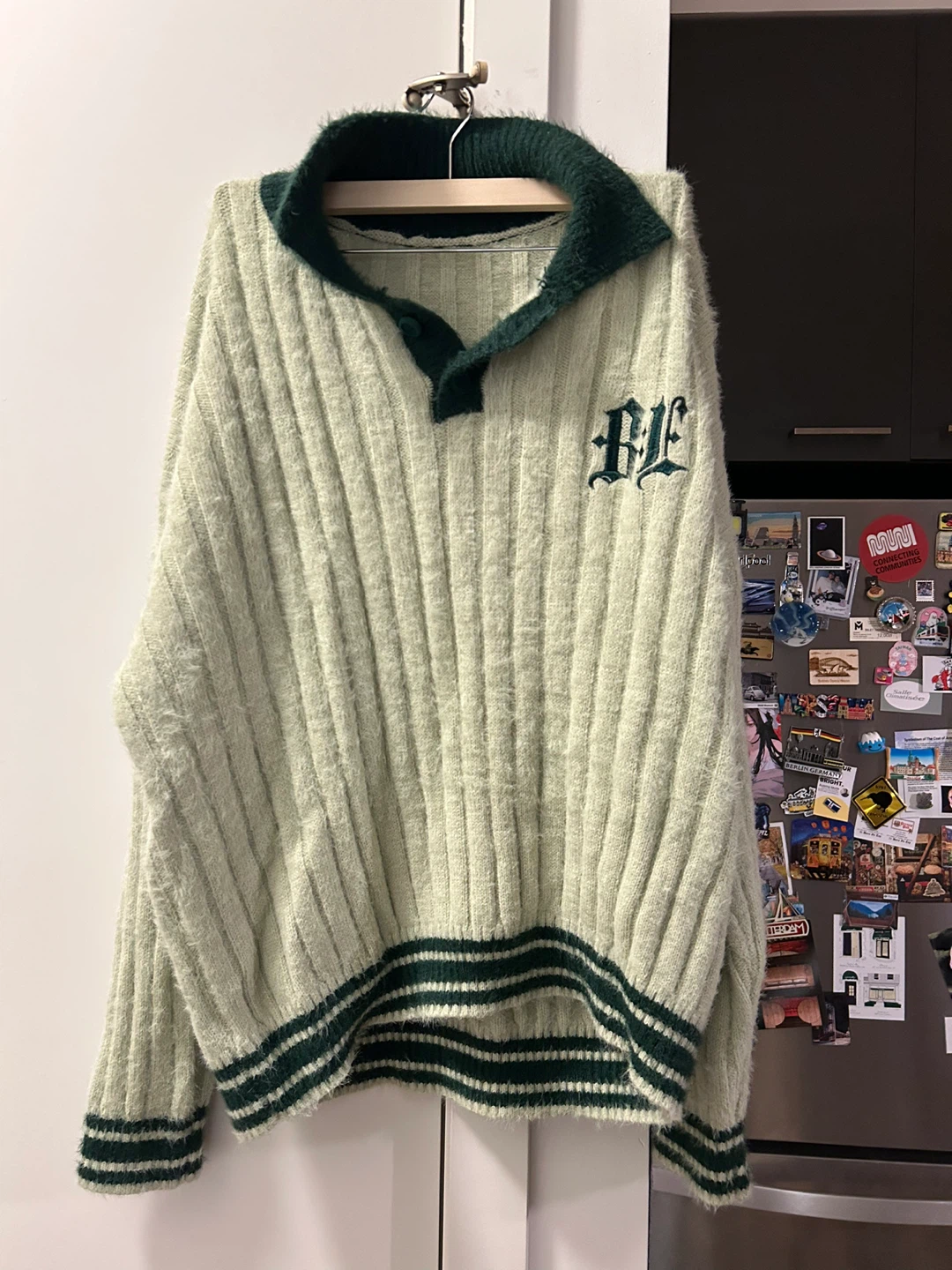 m/l women's oversized sweater