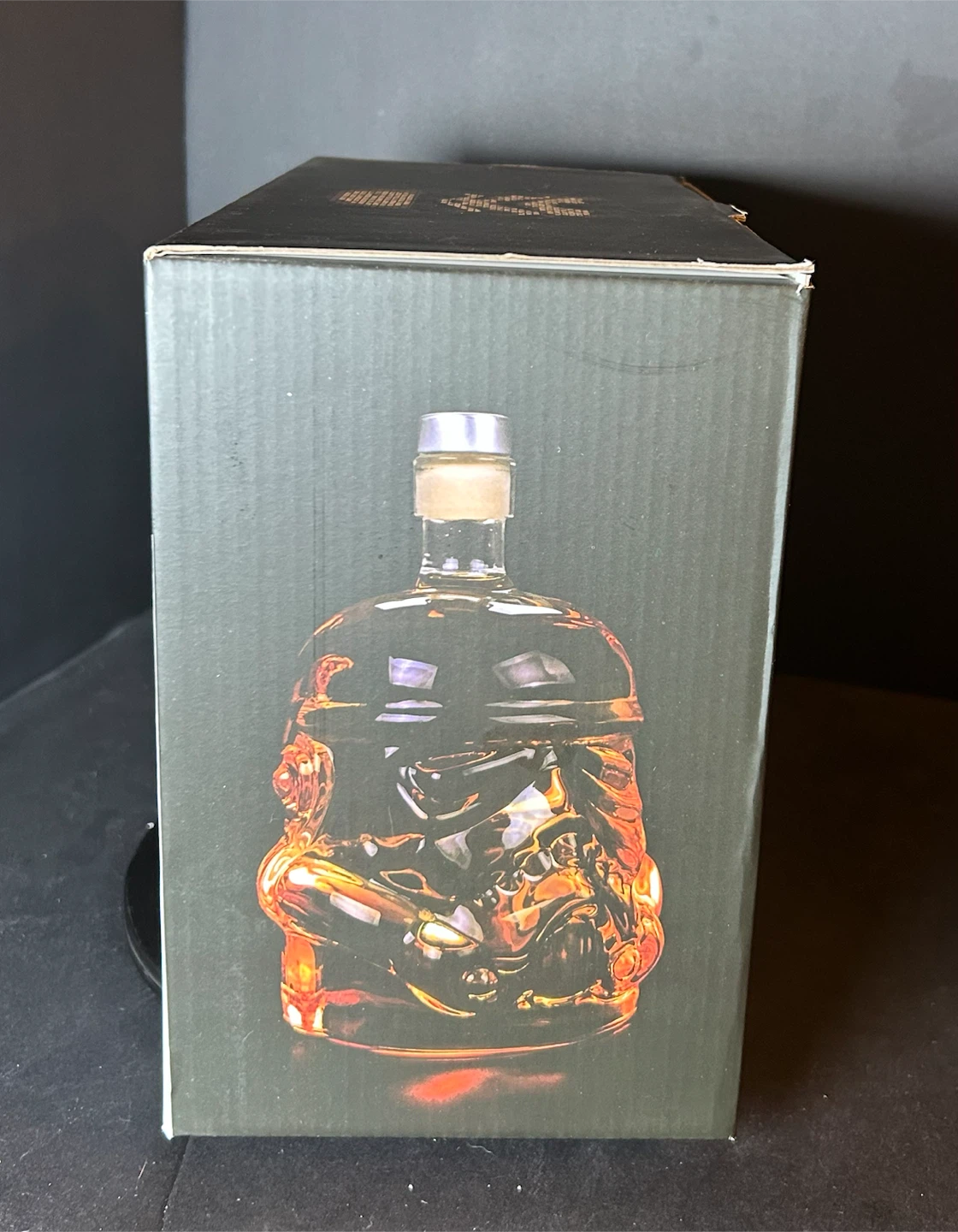 Stormtrooper Decanter and Glasses Set - photo 4