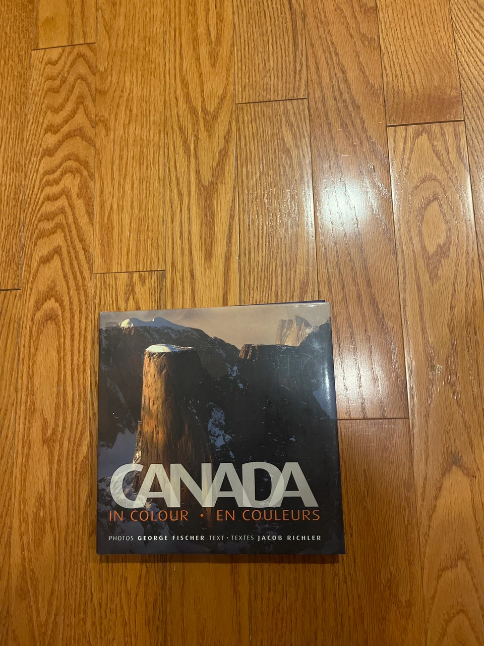 Canada in Colour En Couleurs Coffee Table Book