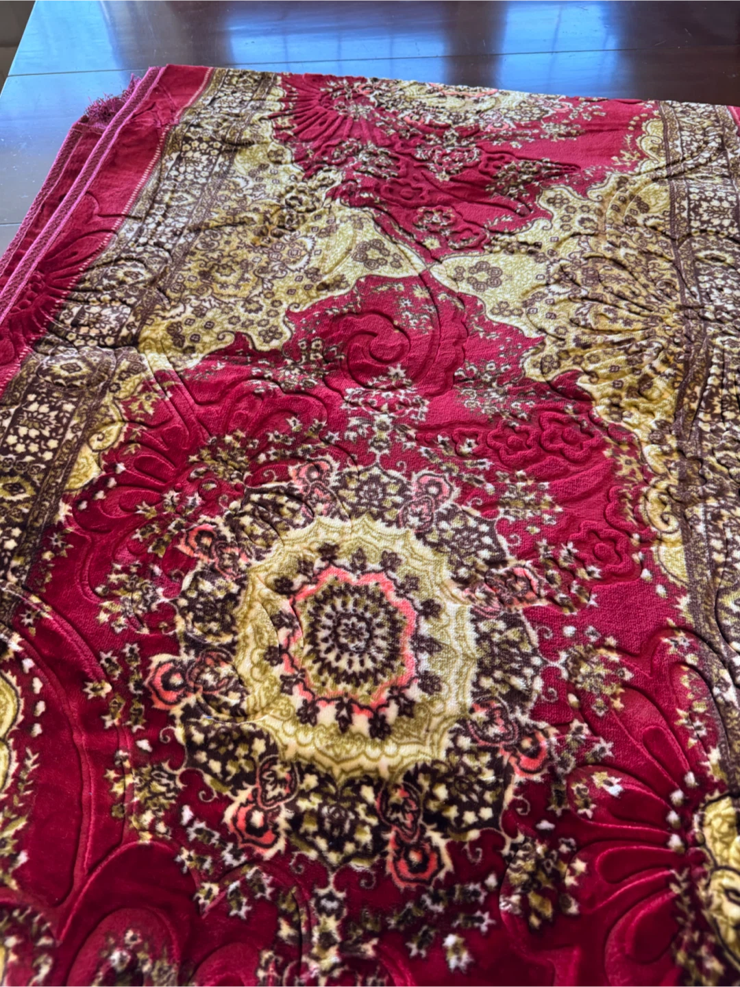 New machine washable Red and Gold Plush Patterned runner - photo 2