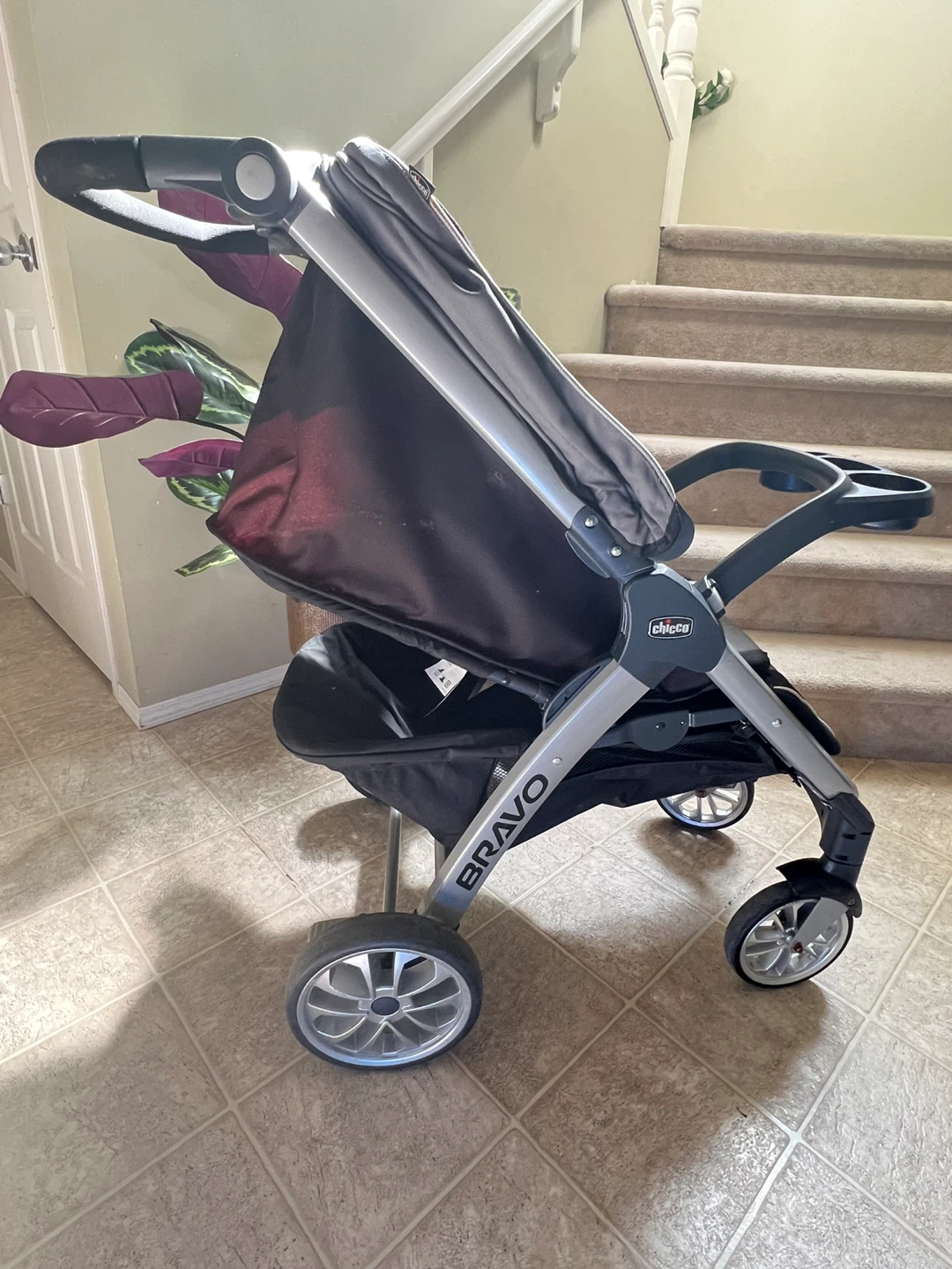 Chicco Bravo Travel System Stroller and Car Seat - photo 4