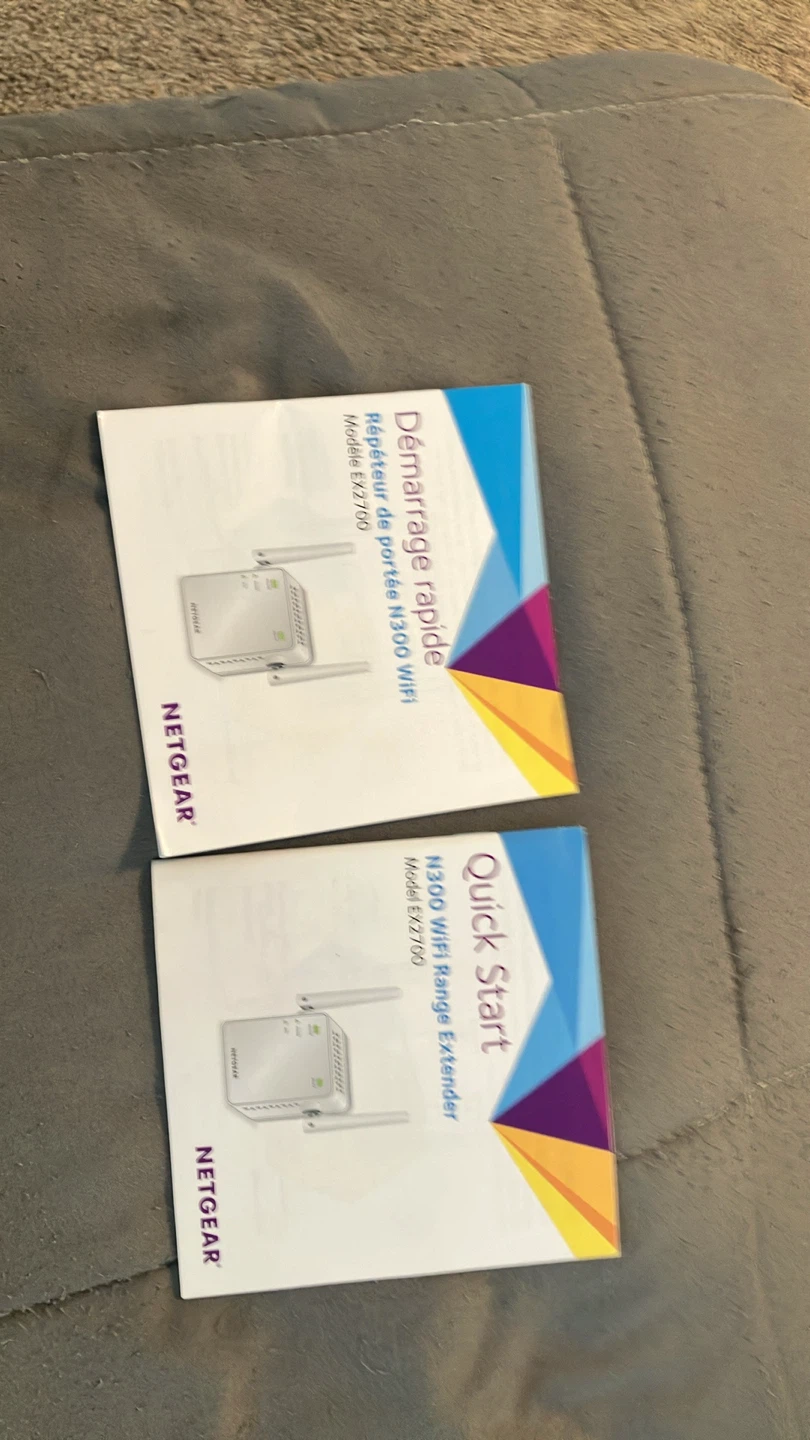 NETGEAR N300 WiFi Range Extender Essentials Edition