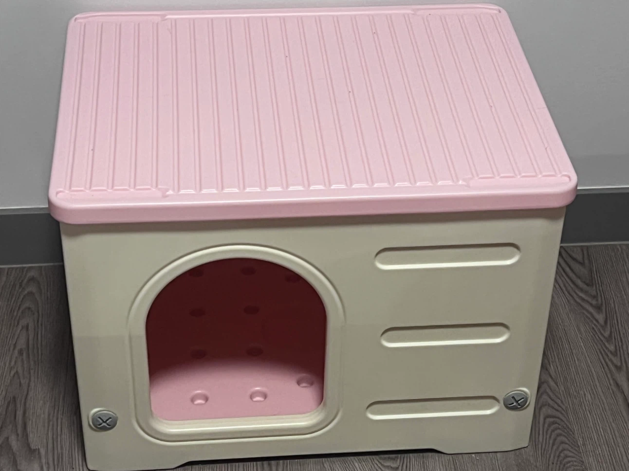 Cat House Weatherproof (Indoor or Outdoor use) Brand new - photo 2