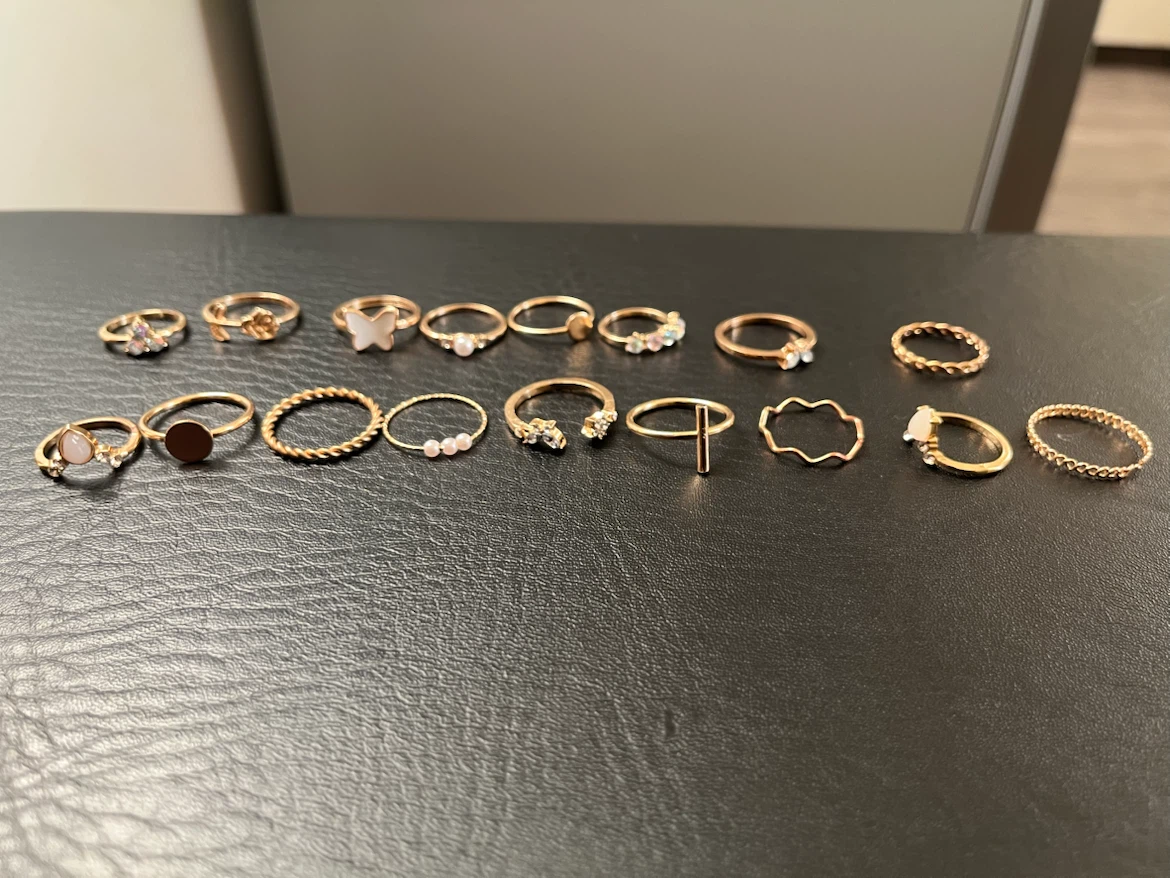 26 rings ($4 for all) - photo 2