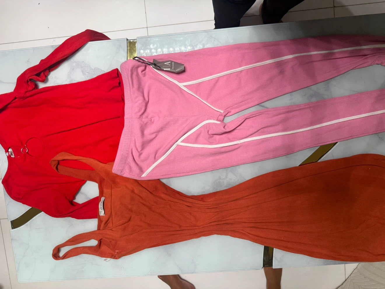 40 pieces  Women's Clothing and Accessories Bu - photo 4