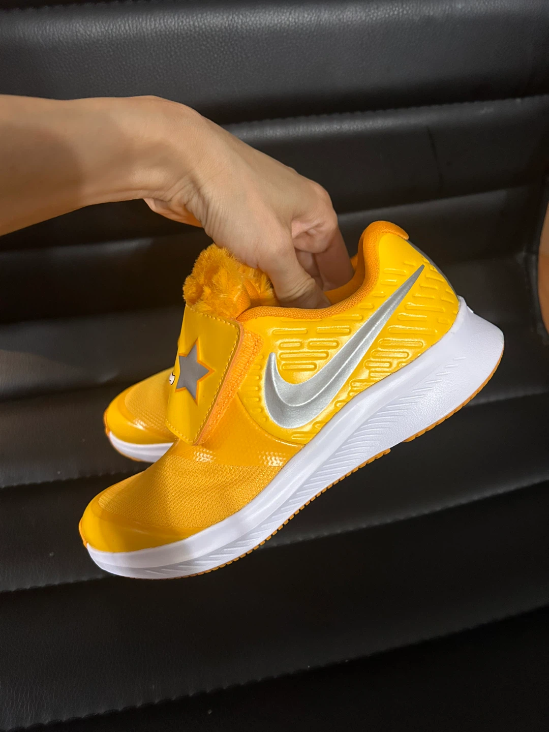 Brand new Nike Star Runner Shoes Kids size 13C - photo 2