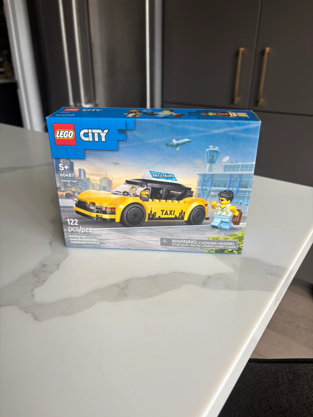 LEGO City Yellow Taxi Set 60487 - photo 3
